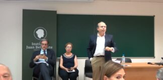 Inauguración del I curso de verano del IJB